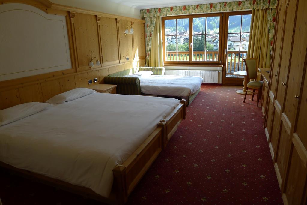 Th Corvara - Greif Hotel חדר תמונה